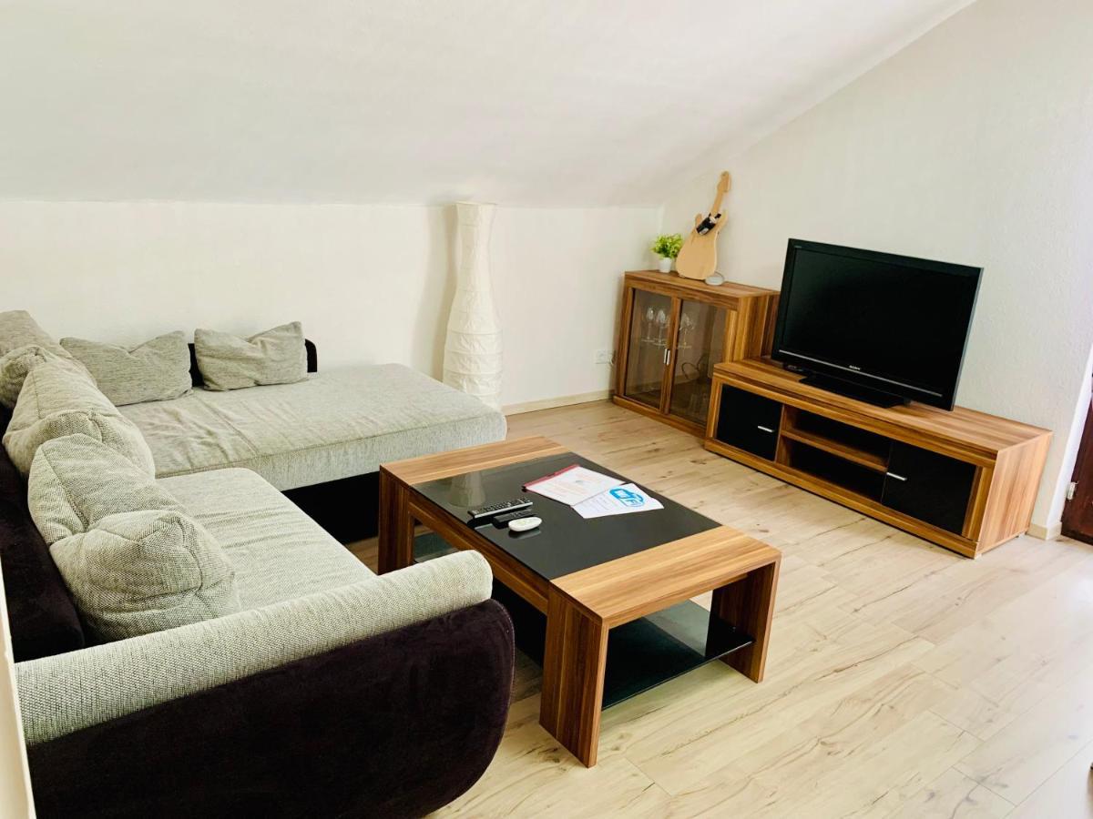 Villa Goncalves, Komplette Wohnung Mit Parkplatz Und Wallbox Vor Der Tuer Calw Exterior foto